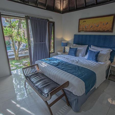 Tirta Bali Villa Jimbaran Exterior foto