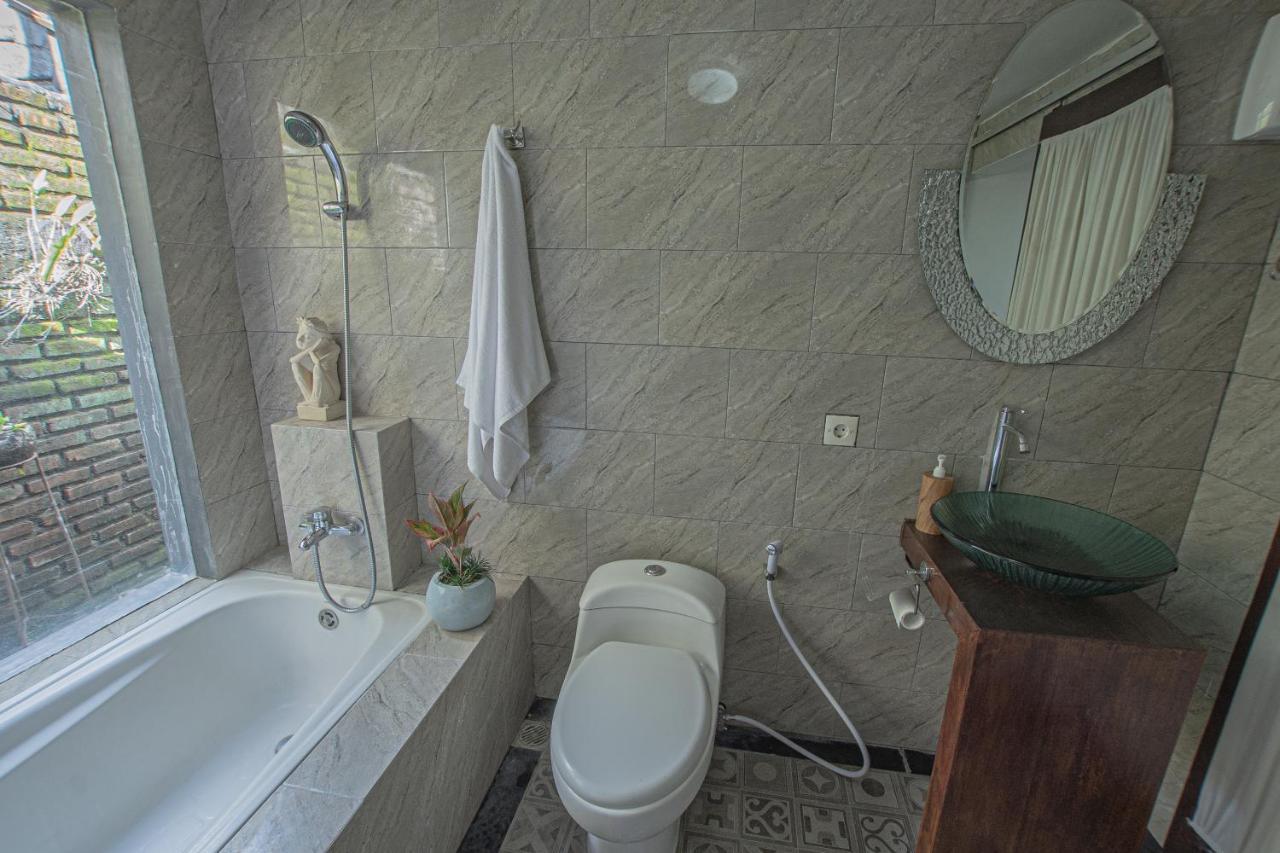 Tirta Bali Villa Jimbaran Exterior foto