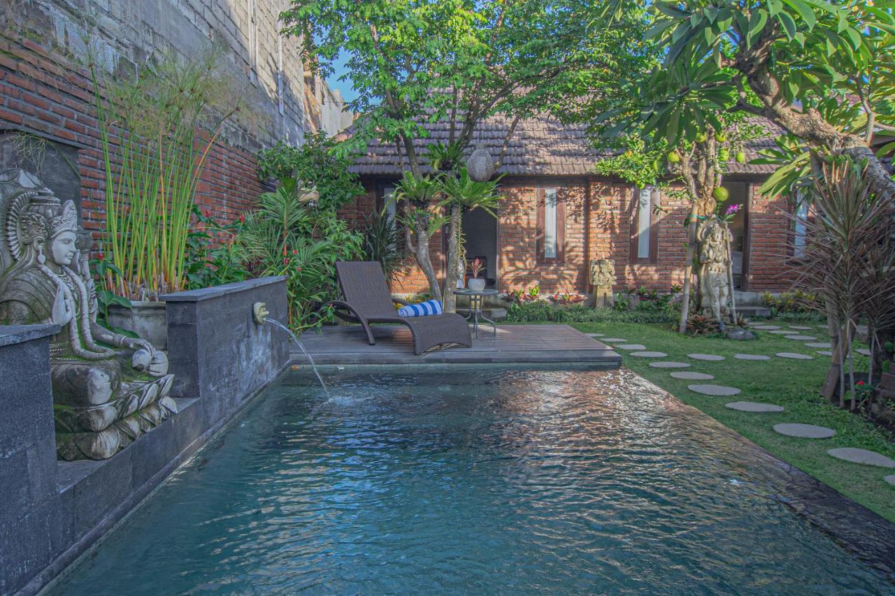Tirta Bali Villa Jimbaran Exterior foto
