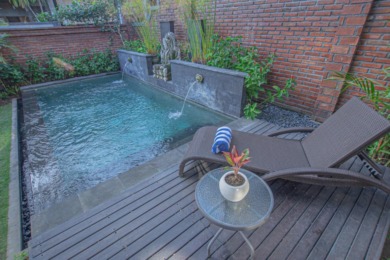 Tirta Bali Villa Jimbaran Exterior foto