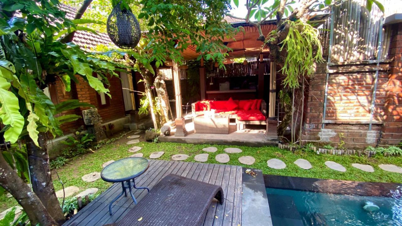 Tirta Bali Villa Jimbaran Exterior foto